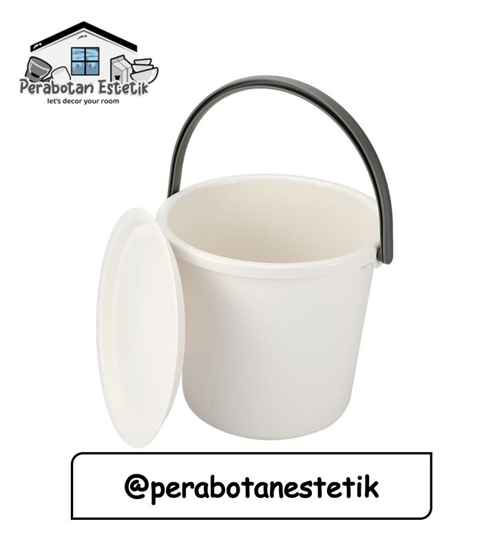 Gambar Ember Putih Monokrom Aesthetic Minimalis / Ember Air / Ember Plastik - EMBER IUIGA dari @perabotanestetik undefined Tokopedia