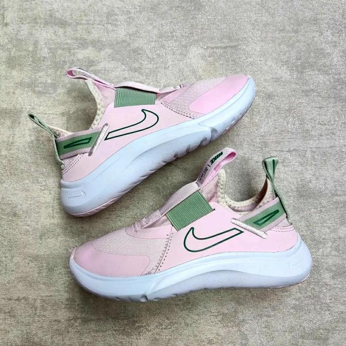 Jual sneakers anak perempuan Nike Flex Runner 