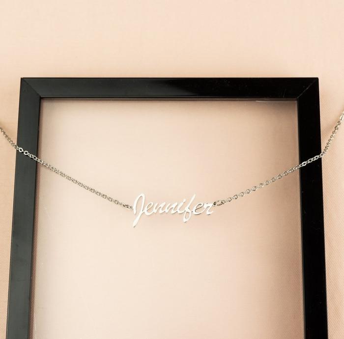 Gambar Kalung Custom Nama Titanium Gold - Bisa Pesan Sesuai Nama Sendiri - Putih dari Iza Acessories undefined Tokopedia