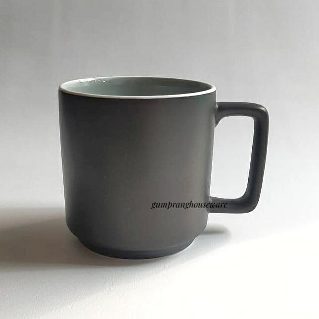 Gambar Gelas Mug Besar Stax Stack Keramik 500 ml - Stackable mug colortrio - hitam doff dari gumprang houseware undefined Tokopedia
