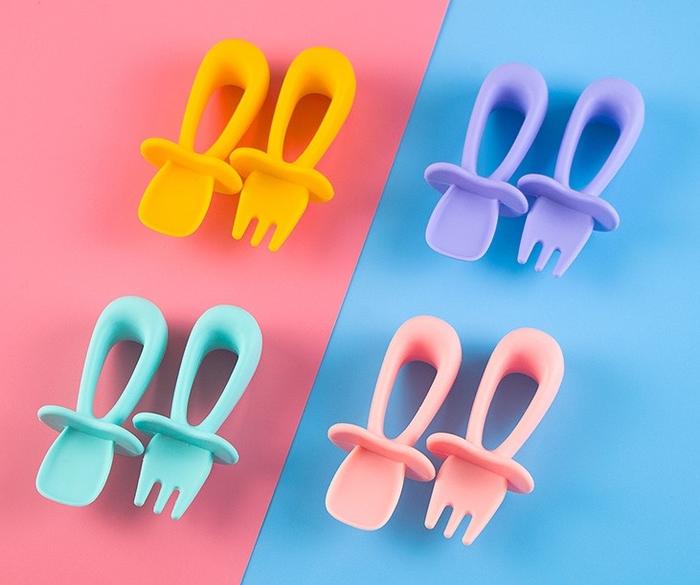 Gambar Keola Set Silicone Baby Spoon & Fork / Sendok Garpu Anak Silikon Free - PINK dari KEOLA undefined Tokopedia