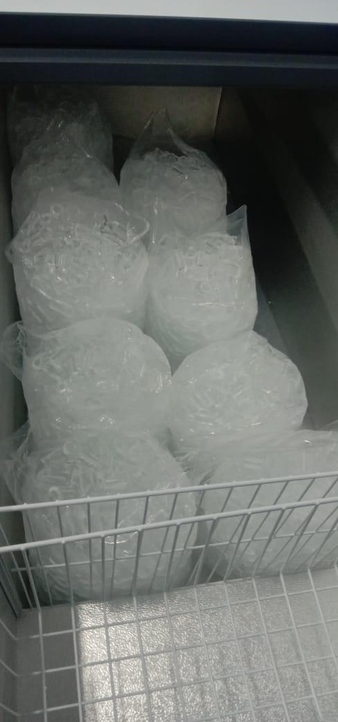 Gambar es batu kristal bogor (tube) 5kg dan 18kg - 5 Kg dari Es kristal tube undefined Tokopedia