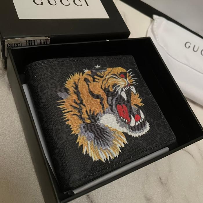 Gambar Dompet Pria GC Black Tiger Bee Snake Fullset with box Men Wallet - Tiger dari POOLBOI BILLIARD N EQUIPMENT undefined Tokopedia