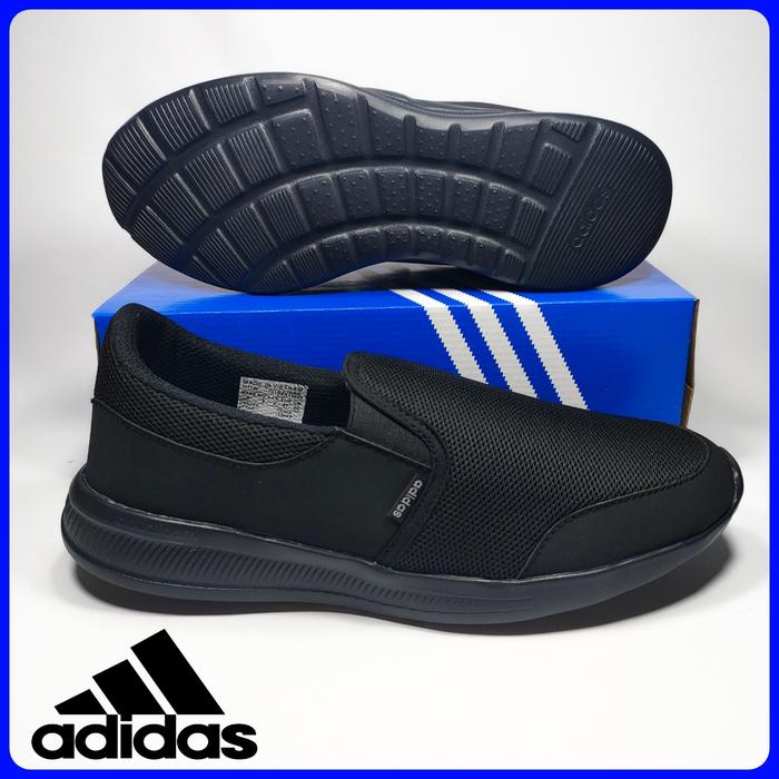 Gambar sepatu Adidas slip on pria / wanita hitam. sepatu pria - Full Hitam, 44 dari PavilliunStore undefined Tokopedia