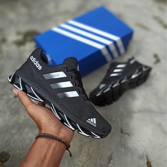 Sepatu Running Adidas Springblade wanita New sports fashion Hitam, 36