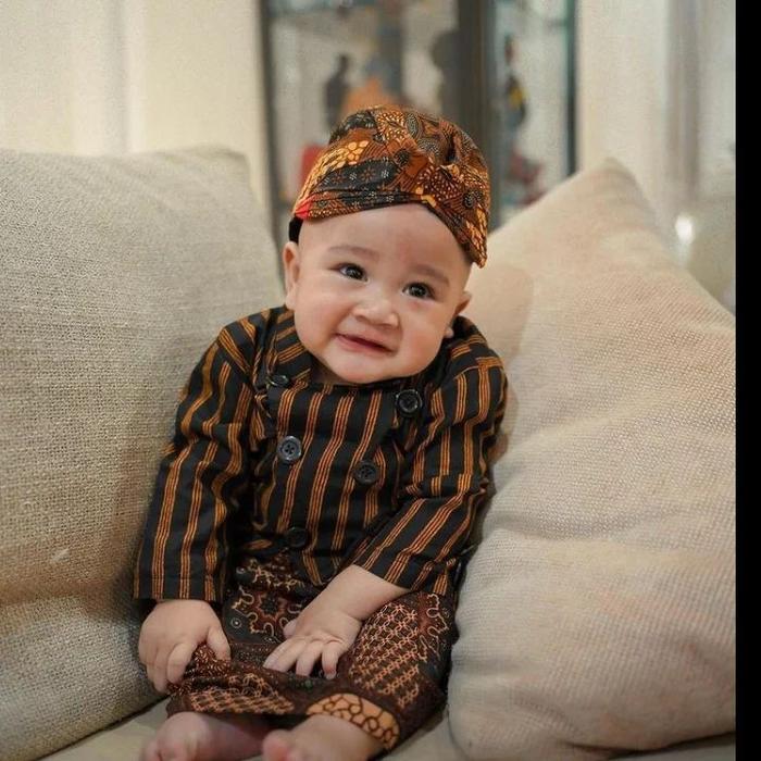 Gambar Baju Adat Jawa Anak Beskap Lurik - 5 Tahun dari Babysta undefined Tokopedia