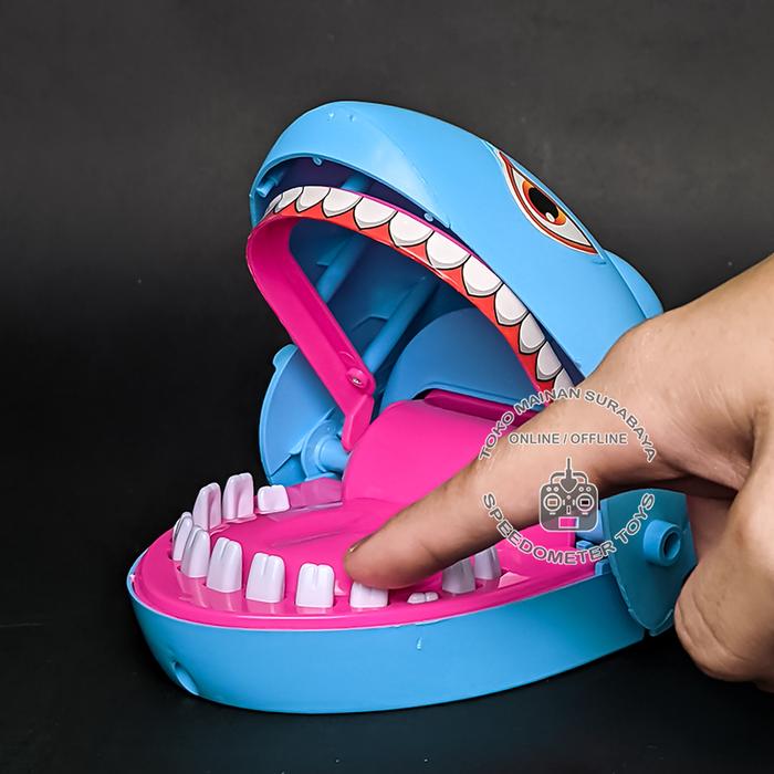 Gambar Ikan Hiu Menggigit Crazy Shark Game | Mainan Edukasi Anak| Kado Anak - Biru dari Speedometer Toys undefined Tokopedia