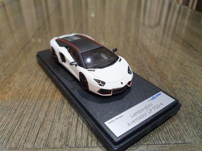 LAMBORGHINI AVENTADOR LP 700-4 Orange LOOKSMART LS384A 1:43 of refe