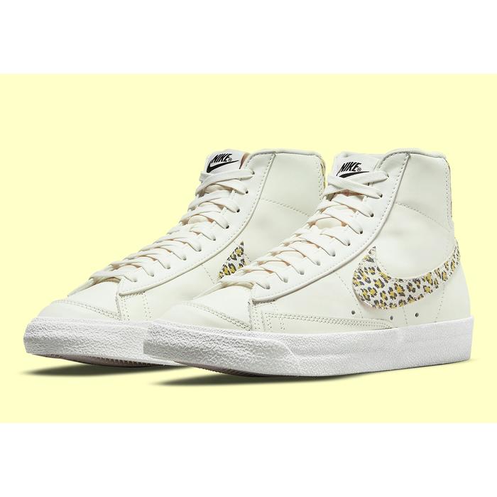 blazer mid 77 white lemon wash
