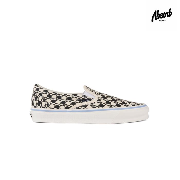 Jual Vans Vault OG Classic Slip-On LX x Brain Dead (Black/White