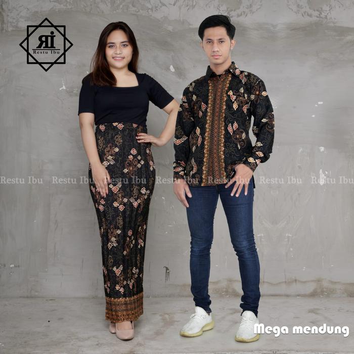 Gambar couple rok dan kemeja batik pria couple rok plisket kebaya - mega mendung, XXL dari supplier_kebaya undefined Tokopedia