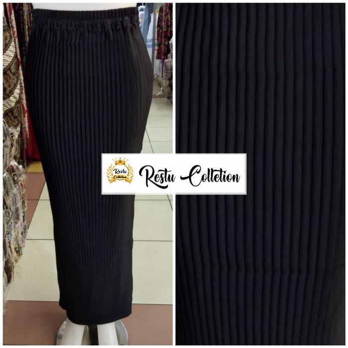 Gambar COD Rok Plisket Polos Instan Bahan Semi Silk Sutra Premium Bawahan Kebaya Wisuda Warna Maroon Panjang Seragam Pesta Kondangan Wanita Nyaman Kerja Formal - Hitam dari RESTU COLLETION undefined Tokopedia