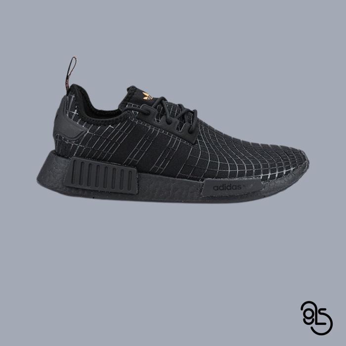 Adidas Nmd R1 Blackblack Yellow