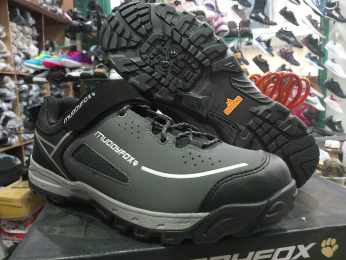 Gambar Sepatu Sepeda Muddyfox Low - Charcoal Black, 37 dari MARLABA SHOES REBORN undefined Tokopedia