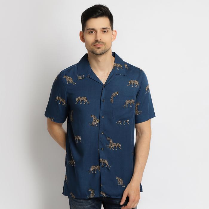 Gambar Kemeja Pria Lengan Pendek Hitam Motif Floral Hijau Maron / Baju Kasual - Kode 6, M dari Simpleclothes.id undefined Tokopedia