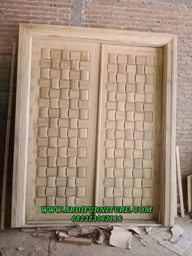Gambar Kusen pintu kupu tarung model anyaman bambu, Desain pintu rumah - Belum Finishing dari grosir kolor jepara_NEW undefined Tokopedia