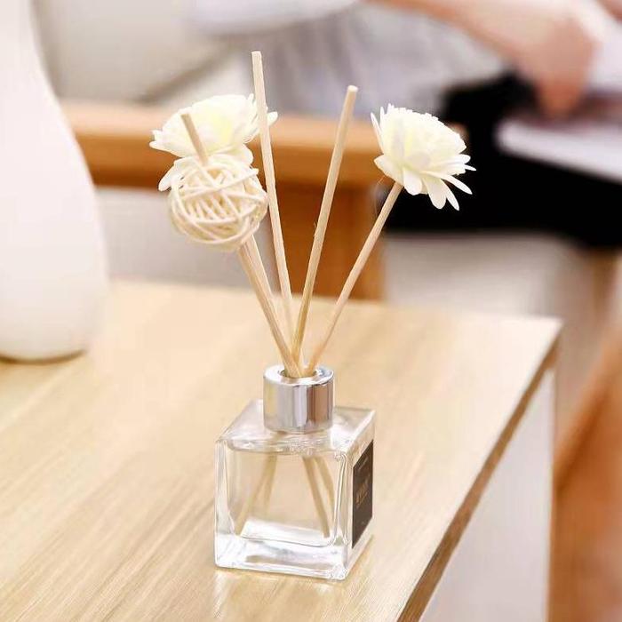 Gambar READY Reed Diffuser/PEWANGI RUANGAN /PENGHARUM RUANGAN / AROMA TERAPI - SEGI 50ML, CHERRY BLOSSOMS dari Wangian undefined Tokopedia
