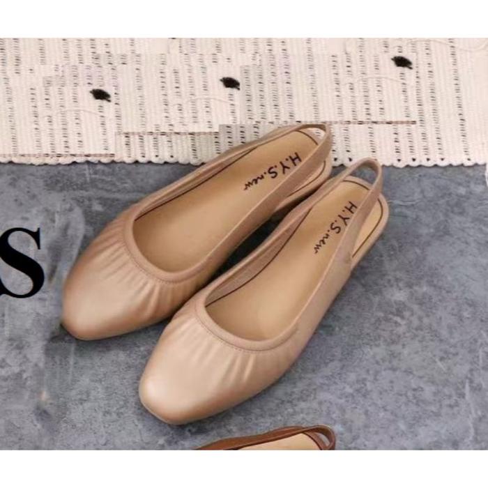 Gambar Sepatu sandal wanita karet jelly HYS 389 sendal sepatu slop perempuan - Hitam, 37 dari hamdallah_olshop88 undefined 5 Tokopedia