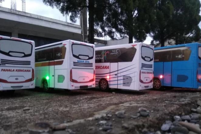 Gambar MINIATUR BUS LIVERY SINAR JAYA LAMPU dari cinta ucelle Colection undefined Tokopedia
