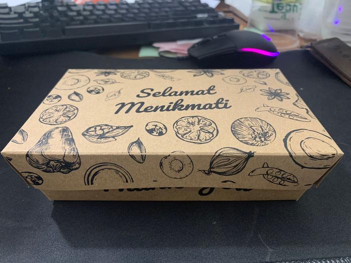 Gambar PAPER LUNCH BOX MOTIF KRAFT LAMINASI KOTAK SIZE M&L TAKEAWAY EKONOMIS - Hitam, M dari CITRA CUP undefined Tokopedia