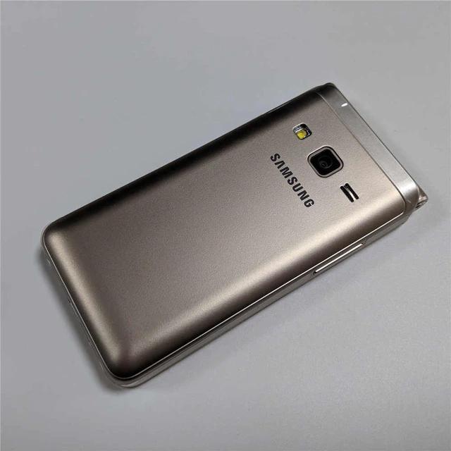 Gambar SAMSUNG GALAXY FOLDER 2 G1650 Hp Samsung Lipat Flip Android Keypad Gsi - Gold dari Grandstoreid1 undefined Tokopedia