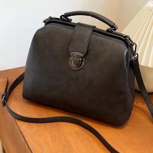 Gambar tas selempang doctorbag import wanita branded batam murah kerja b010a - Hitam dari Masengkol Store undefined Tokopedia