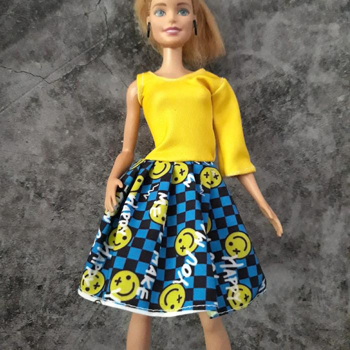 Gambar Baju Barbi Boneka Princess Berbi Berbie Mainan Anak 02 - Biru Kuning dari Bintang.Olsp undefined Tokopedia