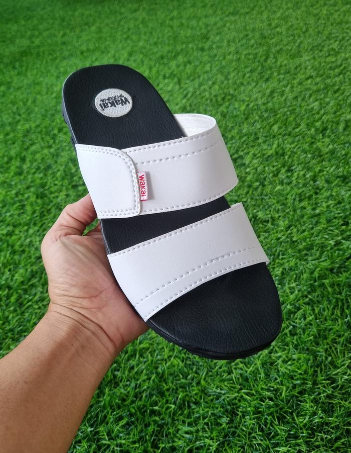 Gambar SANDAL PRIA TERBARU MODEL BANDUA.SANDAL KASUAL.SANDAL SANTAI - PUTIH HITAM, 39 dari FADIA SHOP688 undefined Tokopedia