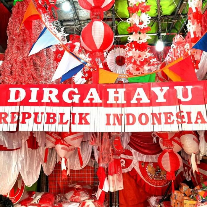 Gambar dekorasi hut 17 agustus // garland HUT RI // Hiasan hut RI merah putih - DIRGAHAYU RI dari davaDistribution undefined Tokopedia