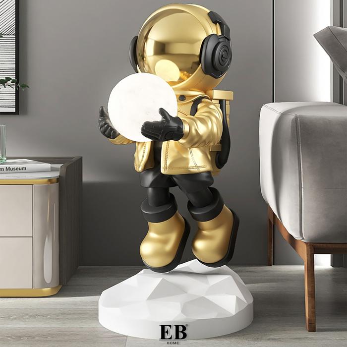Gambar Patung Astronot Unik / Astronaut Holding Moon Night Lamp 374/1 - 374/1 Gold dari Unix Home undefined Tokopedia