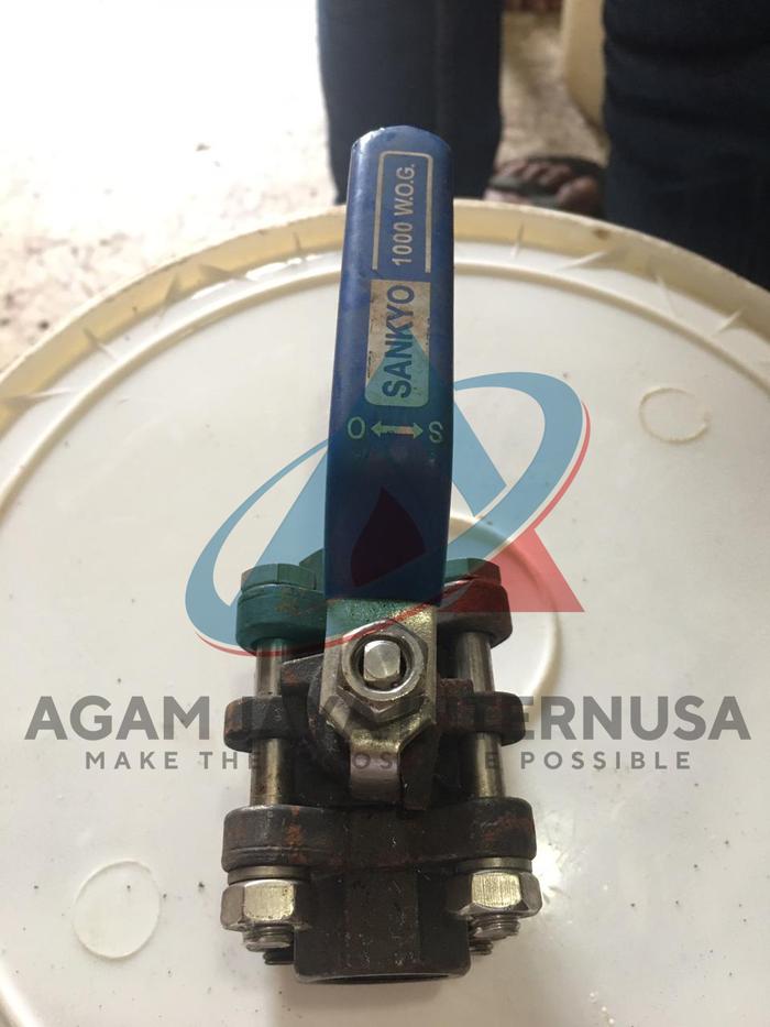 jual-ball-valve-1-2-1000-wog-fnpt-x-fnpt-cs-sankyo-3-piece-body-kota