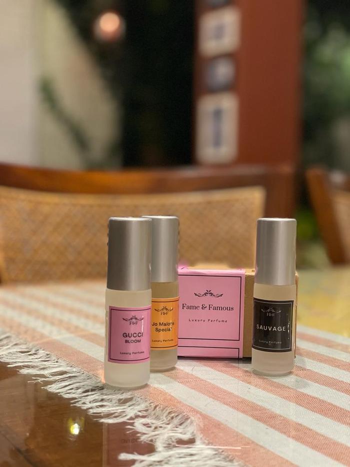 Gambar Sweet Dark Signature Parfum Lokal Aroma Vanilla Musk plus Coklat - Kemasan 15 ml dari Butik Parfum dan Body Care undefined Tokopedia