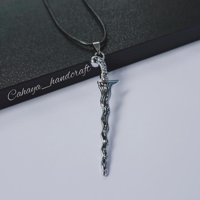 Gambar Kalung Keris Premium Metal Anti Karat - Silver dari Cahaya Aksesoris_NEW undefined Tokopedia