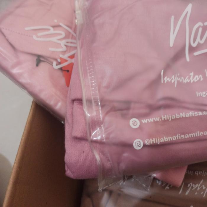 Gambar Nafisa Bergo Instant Harian Jilbab Non Pet Kaos Premium Daily At Home - Burgundis, M dari Firdausa Collection undefined Tokopedia