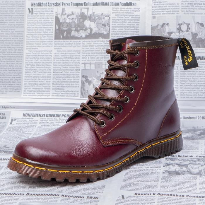 Sepatu Boots Wanita Docmart Sepatu Boot Casual Kulit Asli 1070 Hitam, 38  di Alta_shoes Tokopedia