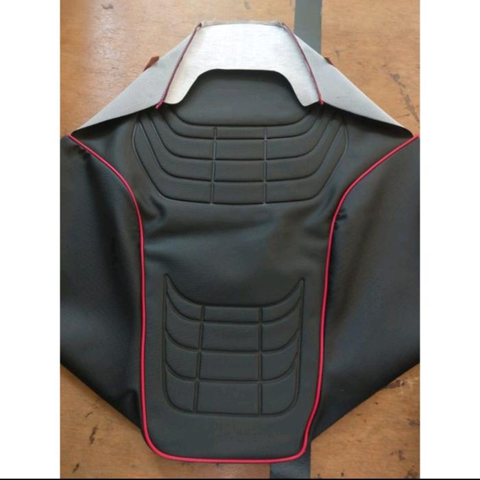 Gambar cover bungkus kulit variasi jok motor rx king / RX KING - list merah dari Zeus Variasi Jog undefined Tokopedia