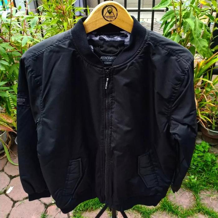 Gambar Jaket Eiger X Rapidity Titikkumpul - Hitam, M dari Titikkumpuldotcom. undefined Tokopedia