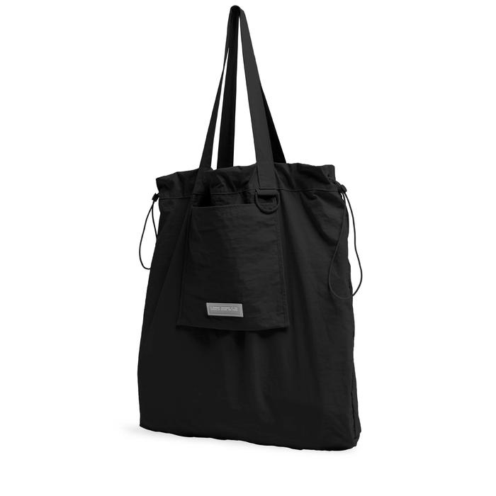 Gambar Beyond The Vines Drawstring Toggle Tote - Black dari JASTIPYOO undefined Tokopedia