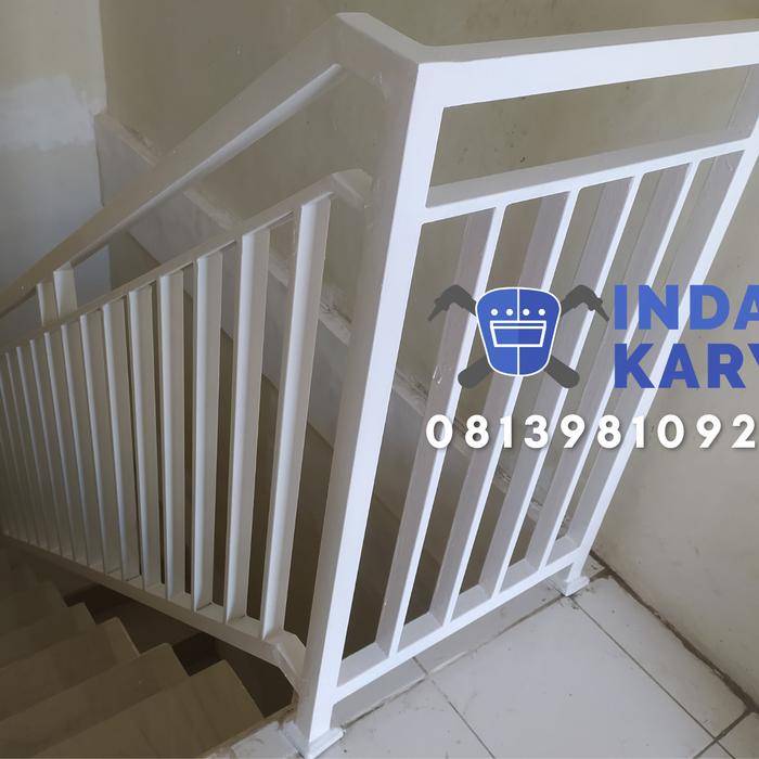 Gambar railing tangga minimalis kombinasi kayu terlaris! - handrail besi dari Indah Karya Las undefined Tokopedia