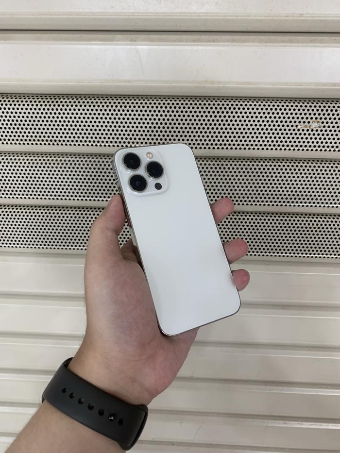 Gambar iPhone 13 Pro 256gb Second Ex inter - Silver dari Calvin Gadget Store undefined Tokopedia