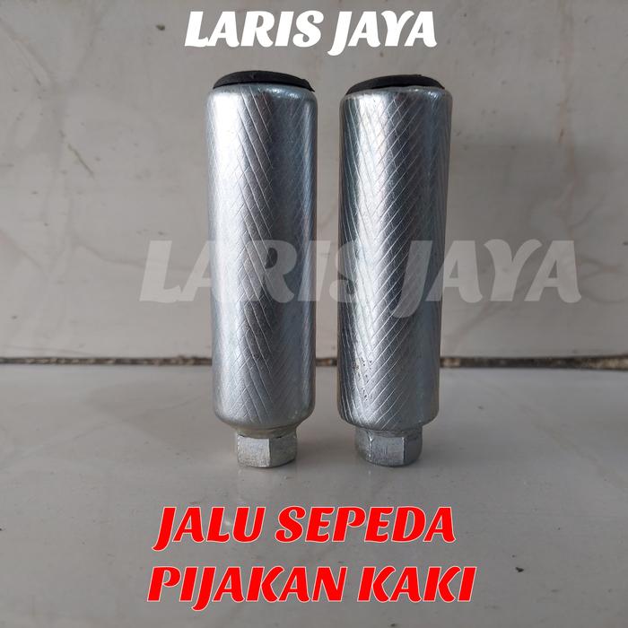 Gambar Jalu sepeda , pijakan kaki sepeda , kaki kuda sepeda injakan belakang - silver dari LARIS JAYA SEPEDA undefined Tokopedia