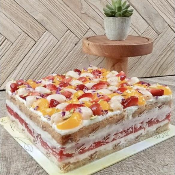 Gambar Strawberry Watermelon Cake - 18cm - SpringBlossom dari Cherie Bakery undefined Tokopedia