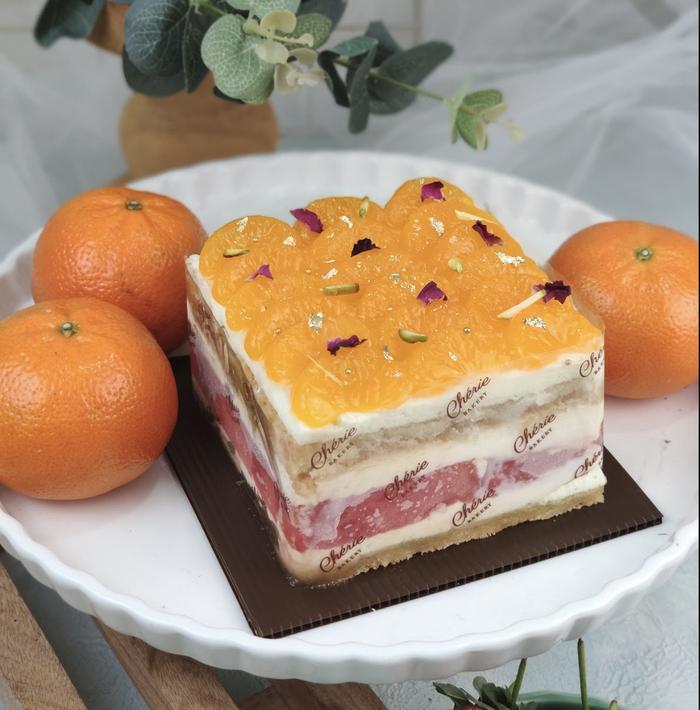 Gambar Mini Strawberry Watermelon Cake - 10cm - Mandarin dari Cherie Bakery undefined Tokopedia