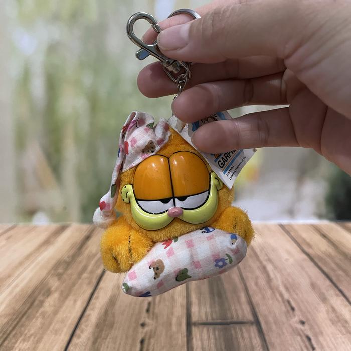Gambar Garfield keychain/garfield kucing/boneka garfield/garfield boneka - Merah Muda dari Boni Jaya_NEW undefined Tokopedia