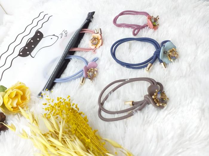 Gambar Ikat Rambut Wanita Model K09 Karet Premium Karet Elastis 5 Free Pouch - RANDOM dari BeaNaBell Aksesoris undefined Tokopedia