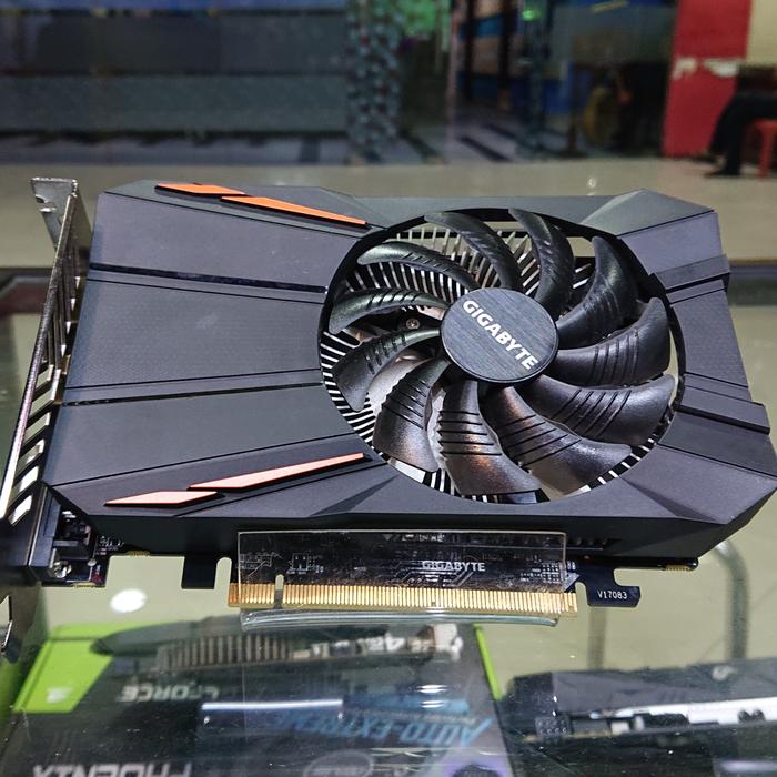 Radeon Pro Rx 560 Mobile 560 4gb Rx 560x Vs Gtx 1650 Mobile Radeon