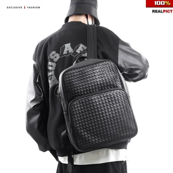 Jual Macbook Air M2 2022 13 Inch Tas Ransel Import Leather Anyaman