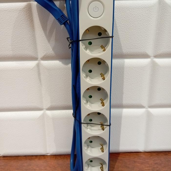 Gambar Stop kontak Listrik 6 Socket Hitam,Biru,Merah - Krisbow Original 100% - Biru dari Wall.idStore undefined Tokopedia