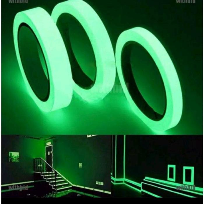 Gambar Lakban glow in the dark isolasi bisa nyala selotip glow in the dark 1m - Hijau dari shohiby store online undefined Tokopedia