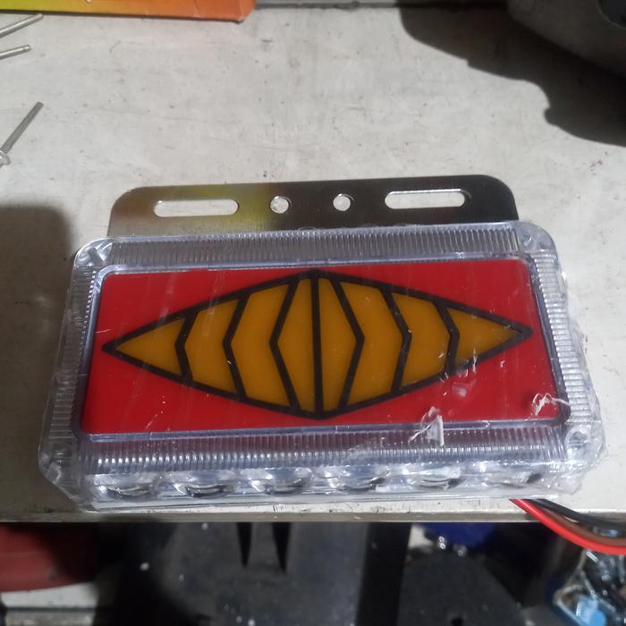 Gambar lampu variasi stoplamp mobil truk 24v dengduoduo - Biru dari ARIES MANDIRI DIESEL undefined 3 Tokopedia